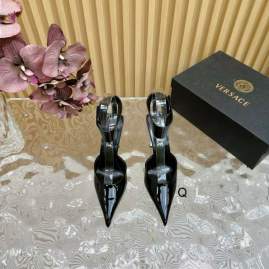 Picture of Versace Shoes _SKUVersacesz35-4010CMLL120320392